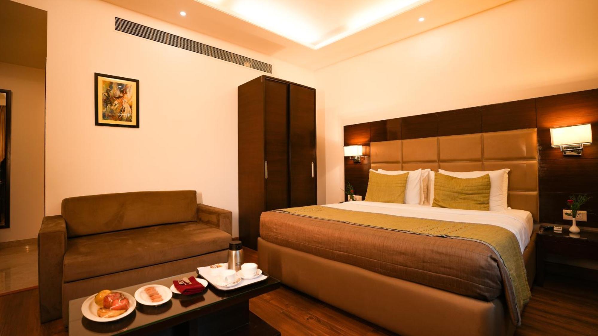 Hotel Africa Avenue - Greater Kailash 1 Nueva Delhi Exterior foto