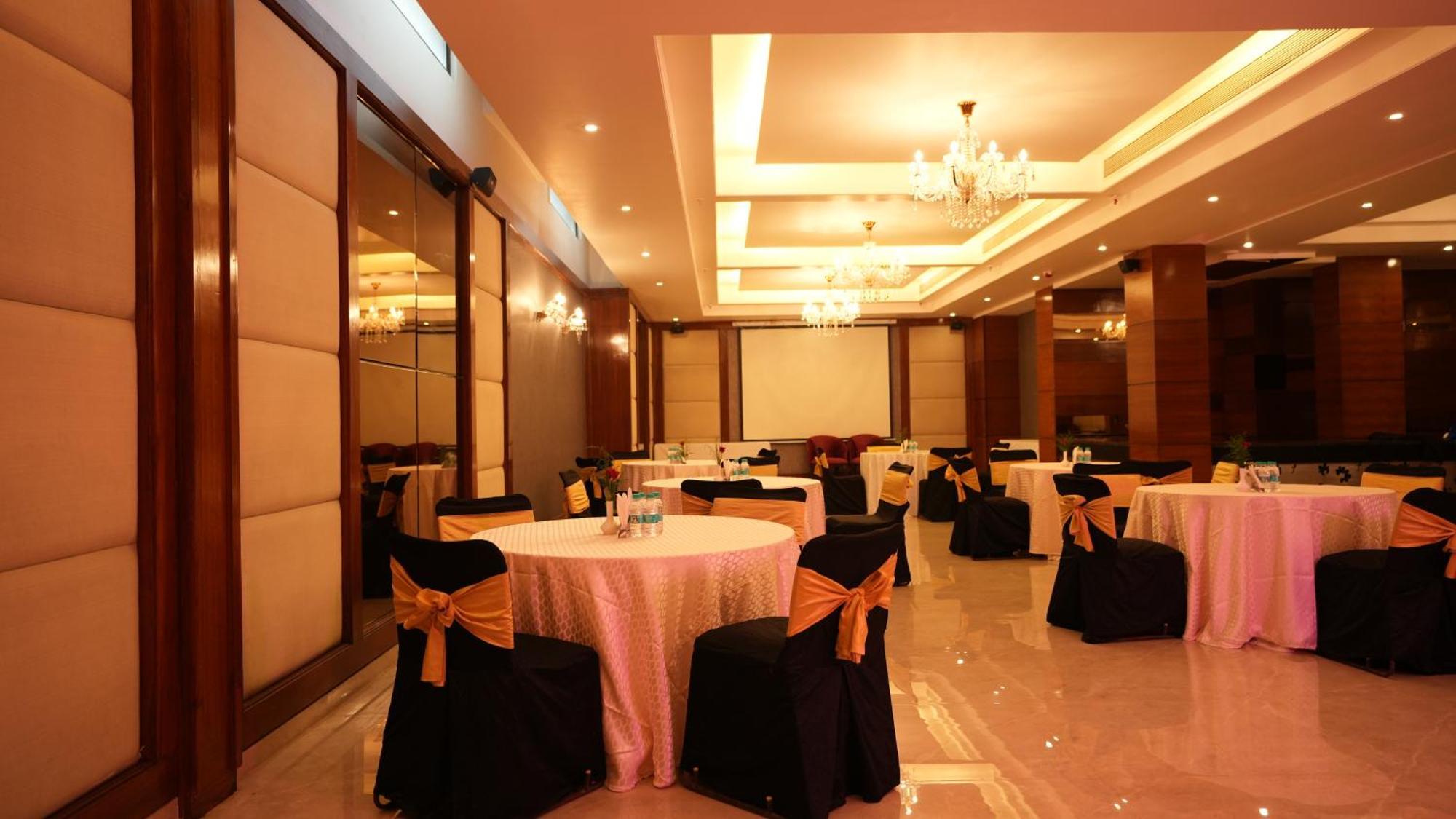 Hotel Africa Avenue - Greater Kailash 1 Nueva Delhi Exterior foto