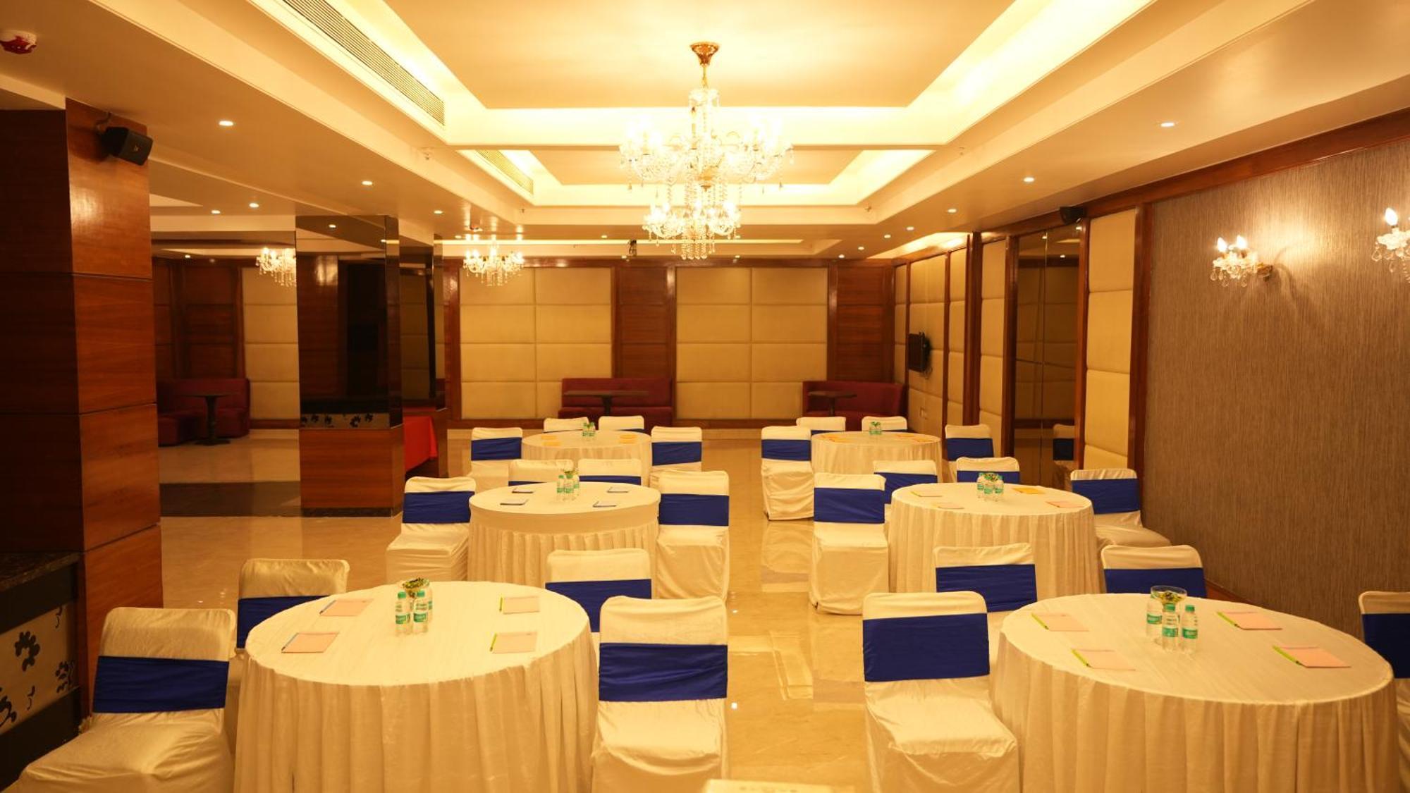 Hotel Africa Avenue - Greater Kailash 1 Nueva Delhi Exterior foto