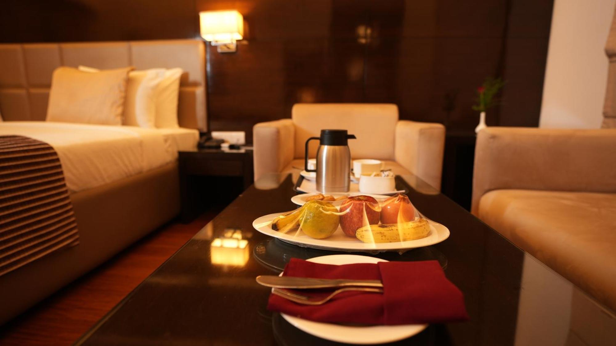Hotel Africa Avenue - Greater Kailash 1 Nueva Delhi Exterior foto